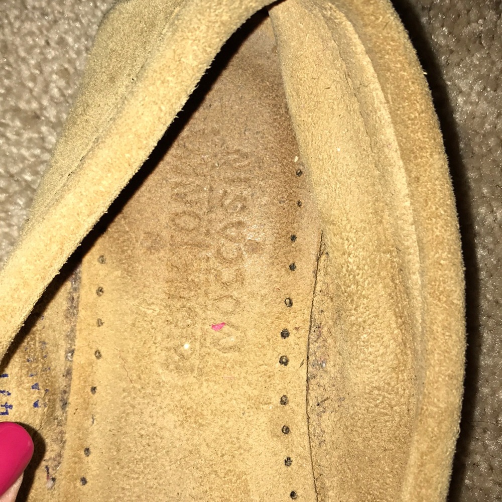 Minnetonka Moccasins - Picture 2 of 4